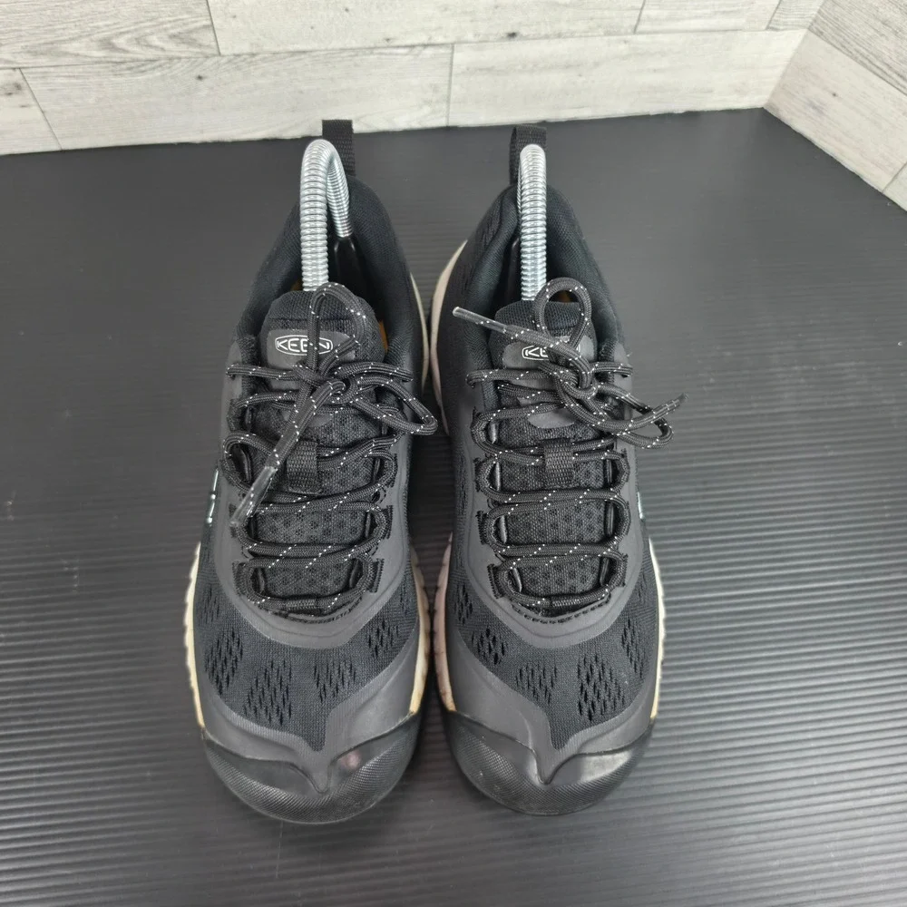 Keen NXIS EVO Low Hiking Shoes Womens 6.5 Black Trail Sneakers 1025915